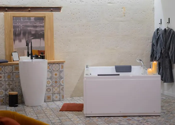 Entre Nous Le Joachim Saumur